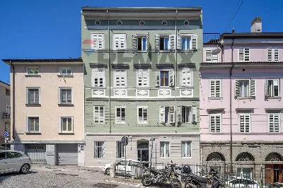 Appartamento in vendita a Trieste, Largo b... - foto 2