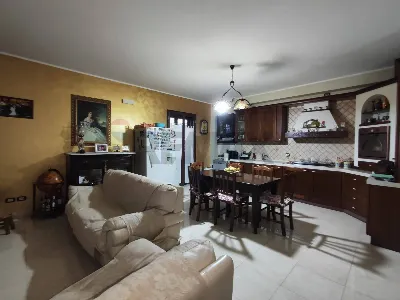 Appartamento in vendita a Floridia - foto 2
