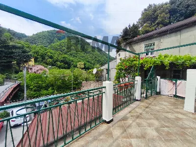 Appartamento in vendita a Savona, Lavagnol... - foto 1