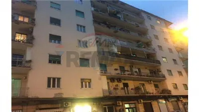 Appartamento in vendita a Napoli, Fuorigro... - foto 4