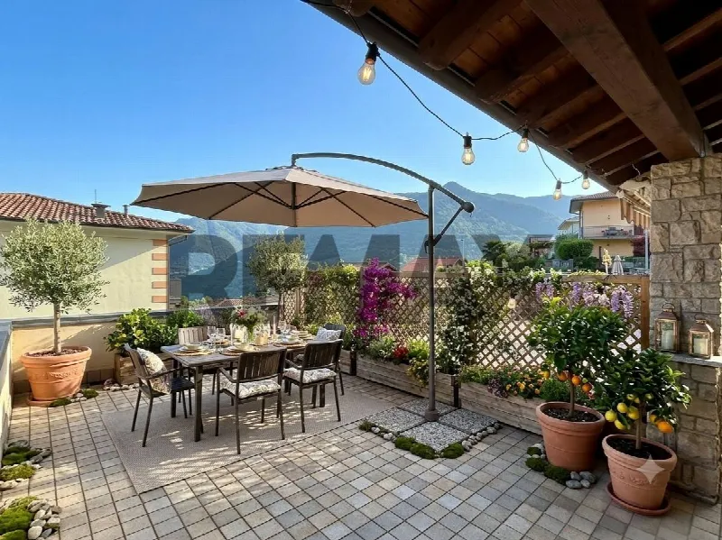 Appartamento in vendita a Solto Collina - foto 1