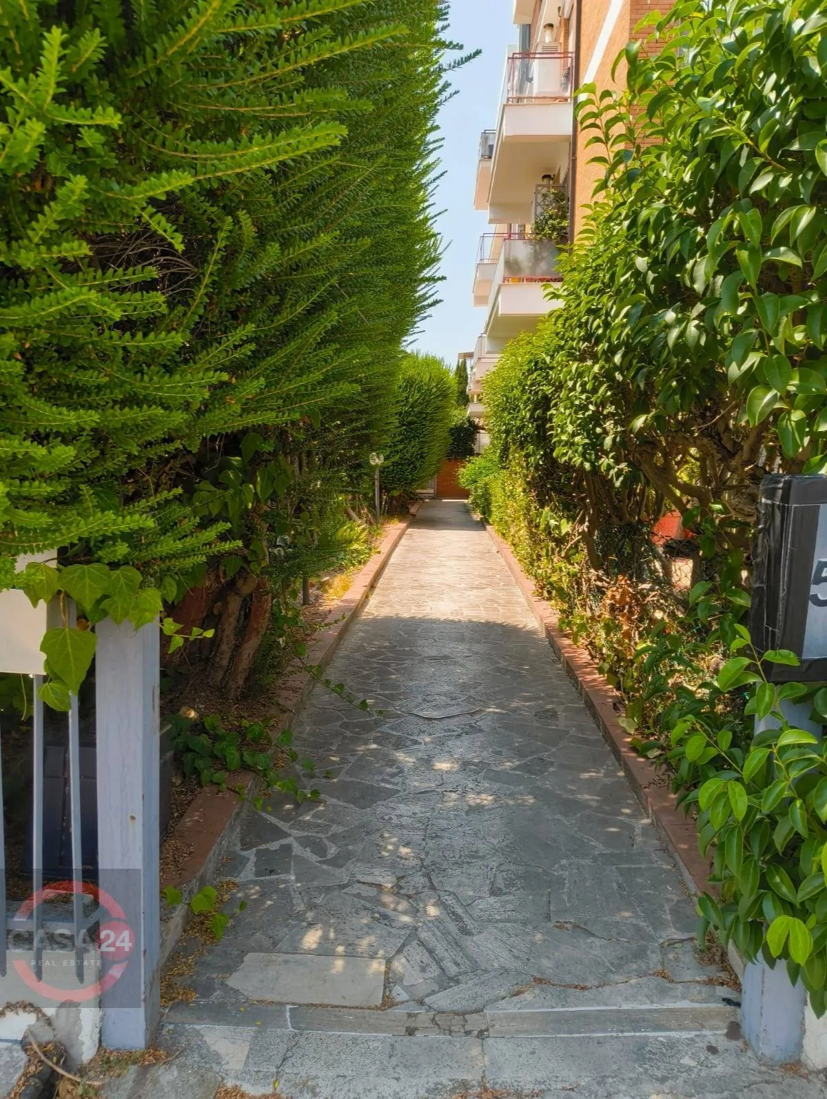 Appartamento in vendita a Latina, Centro, Centro Storico, Nicolosi - foto 2