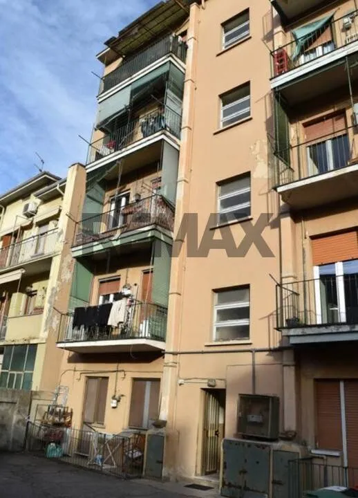Appartamento in vendita a Novara, Porta Mortara, Sacro Cuore, San Martino, San Paolo - foto 2