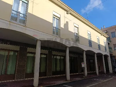 Appartamento in vendita a Sannazzaro de' B... - foto 2