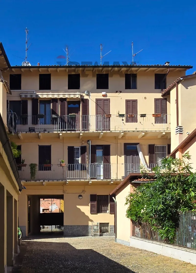 Appartamento in vendita a Pavia, Centro - foto 1