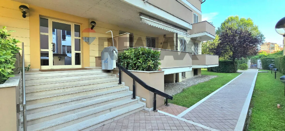 Appartamento in vendita a Pavia, Centro - foto 2