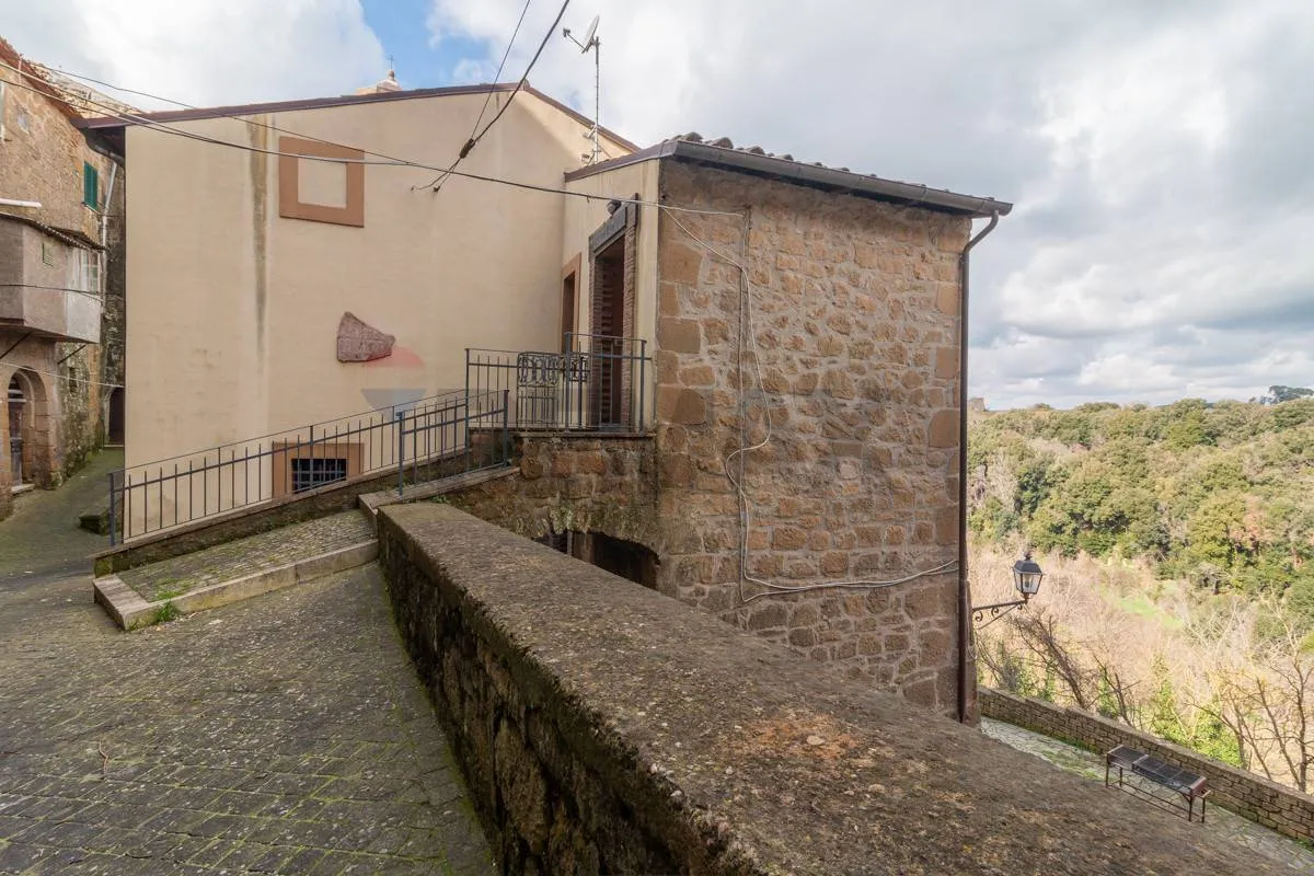 Appartamento in vendita a Ischia di Castro - foto 3
