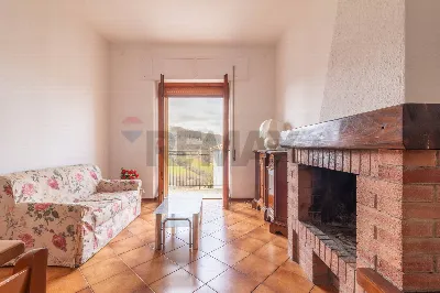 Appartamento in vendita a Semproniano - foto 1