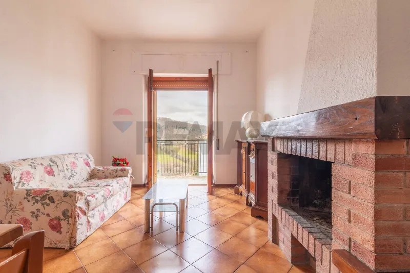 Appartamento in vendita a Semproniano - foto 1