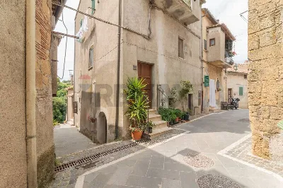 Appartamento in vendita a Ischia di Castro - foto 2