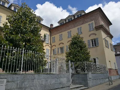 Appartamento in vendita ad Asti, Centro - foto 2