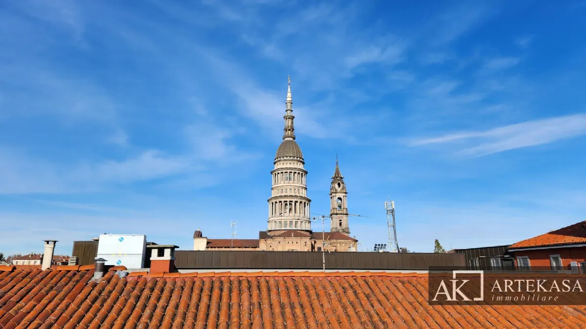 Appartamento in vendita a Novara, Centro - foto 4