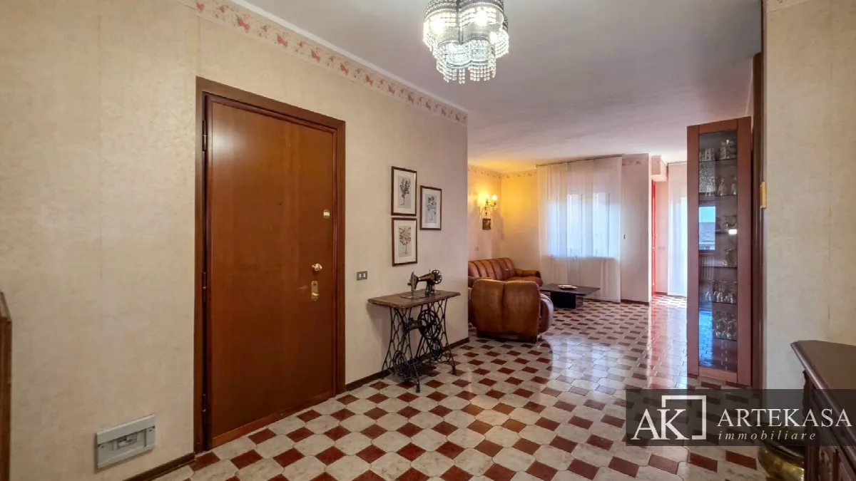 Appartamento in vendita a Novara, Centro - foto 5