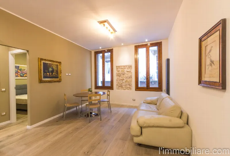 Appartamento in vendita a Verona, Centro - foto 1