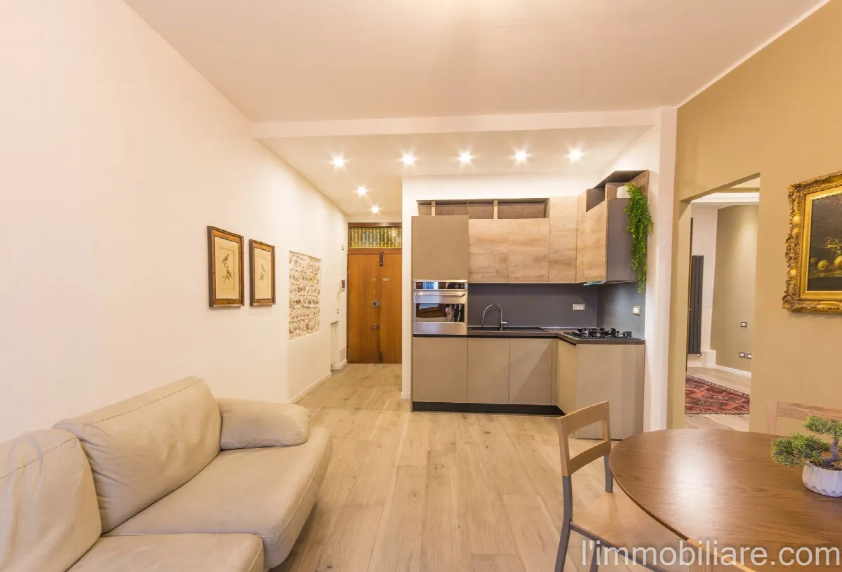 Appartamento in vendita a Verona, Centro - foto 2