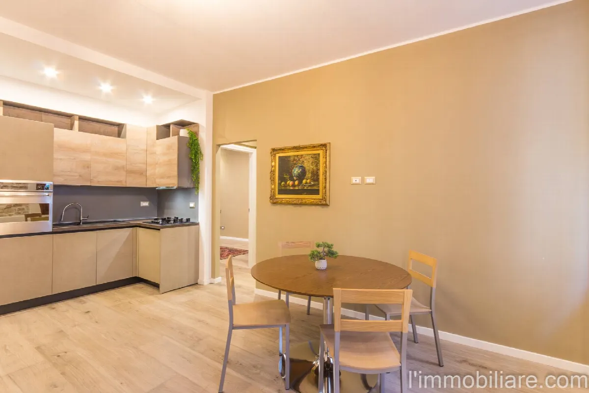 Appartamento in vendita a Verona, Centro - foto 3