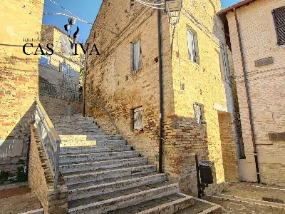 Appartamento in vendita ad Acquaviva Picen... - foto 1