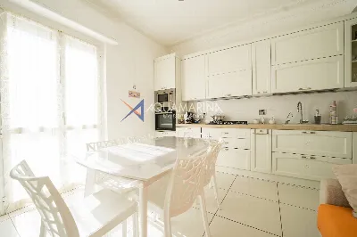 Appartamento in vendita a Pietrabruna - foto 1