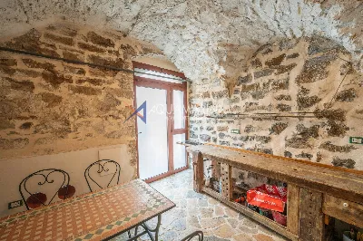 Appartamento in vendita a Cipressa - foto 2