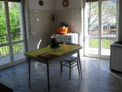 Appartamento in vendita a Mezzanego - foto 2
