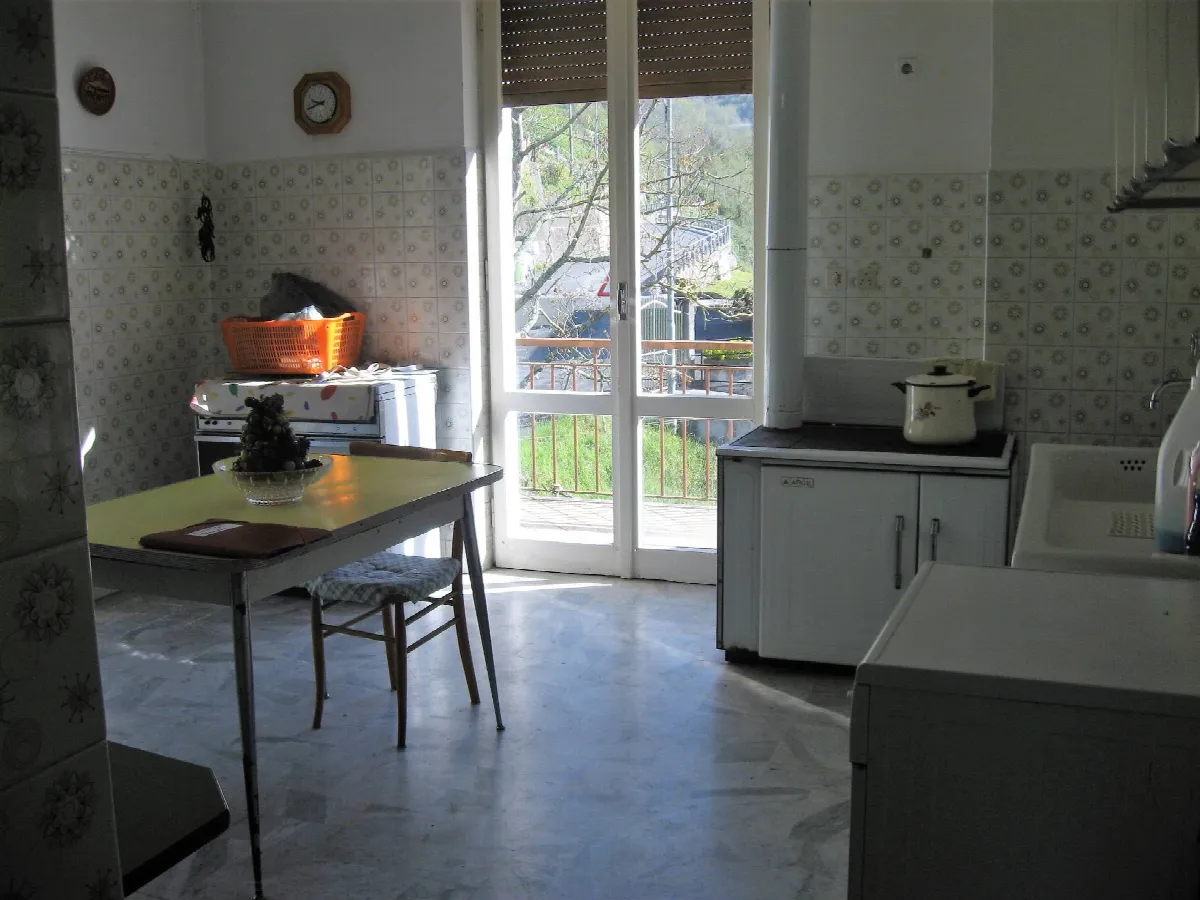 Appartamento in vendita a Mezzanego - foto 4