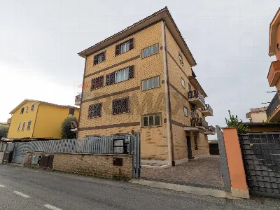 Appartamento in vendita a Roma, Borghesian... - foto 1