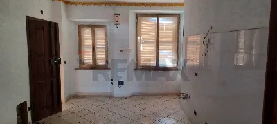Appartamento in vendita a Scurcola Marsica... - foto 5