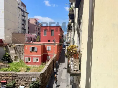 Appartamento in vendita a Napoli, Vomero, ... - foto 2