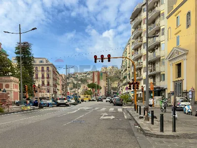 Appartamento in vendita a Napoli, Chiaia, ... - foto 1