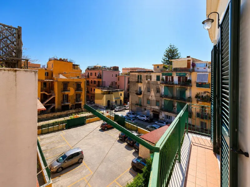 Appartamento in vendita a Pozzuoli - foto 1