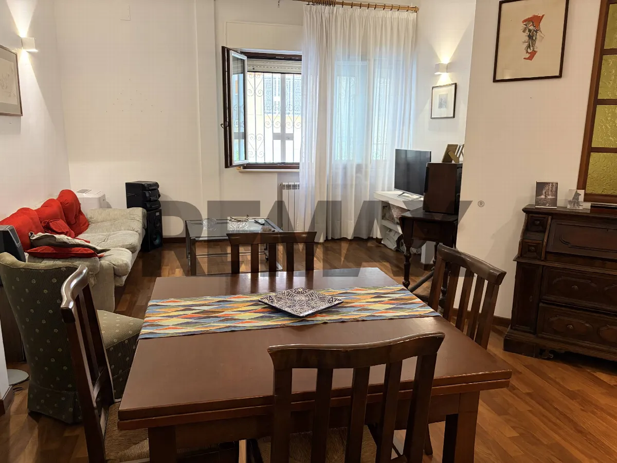 Appartamento in vendita a Napoli, Vomero, Arenella - foto 2