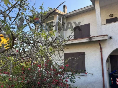 Appartamento in vendita a Pellegrino Parme... - foto 2
