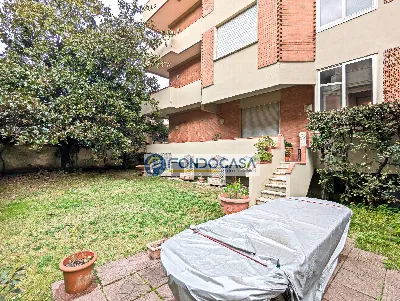 Appartamento in vendita a Massa, Marina di... - foto 1