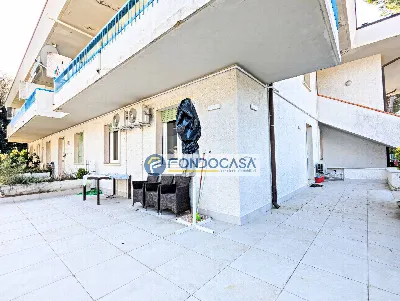 Appartamento in vendita a Massa, Marina di... - foto 1
