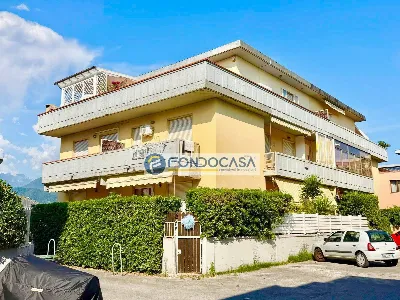 Appartamento a Carrara