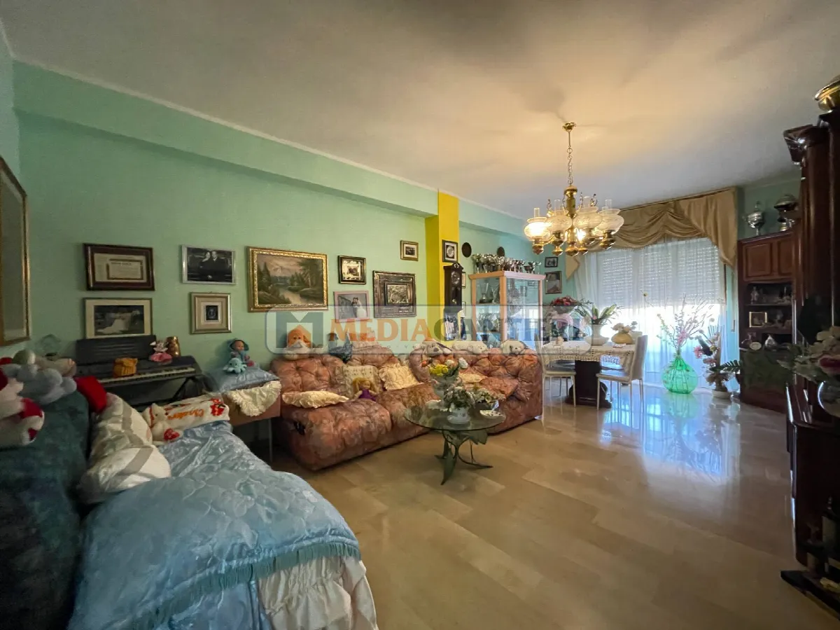 Appartamento in vendita a Pescara, Lungomare Nord, Viale Bovio - foto 2