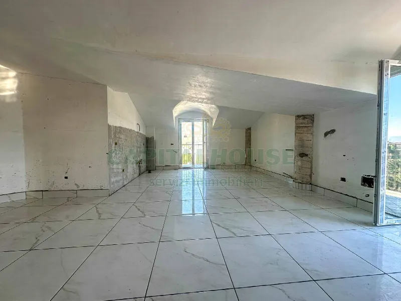 Attico in vendita a San Prisco - foto 1