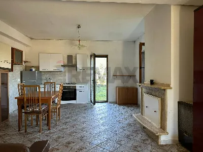 Appartamento in vendita a Montaquila - foto 1