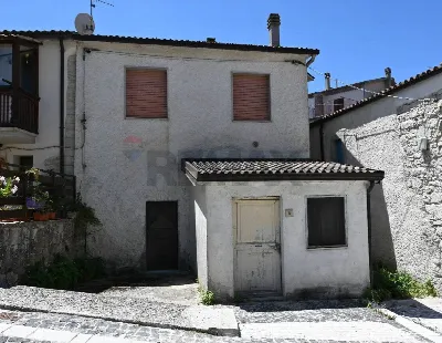 Appartamento in vendita a Rionero Sannitic... - foto 1