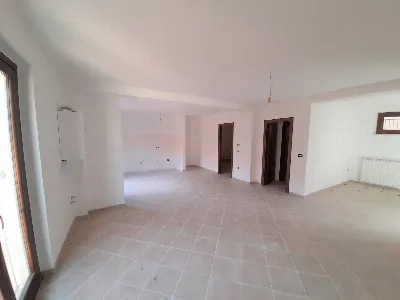 Appartamento in vendita a L'Aquila, Sant'e... - foto 2