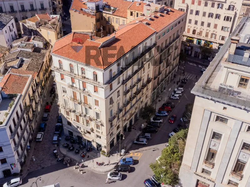 Appartamento in vendita a Palermo, Centro Storico - foto 1