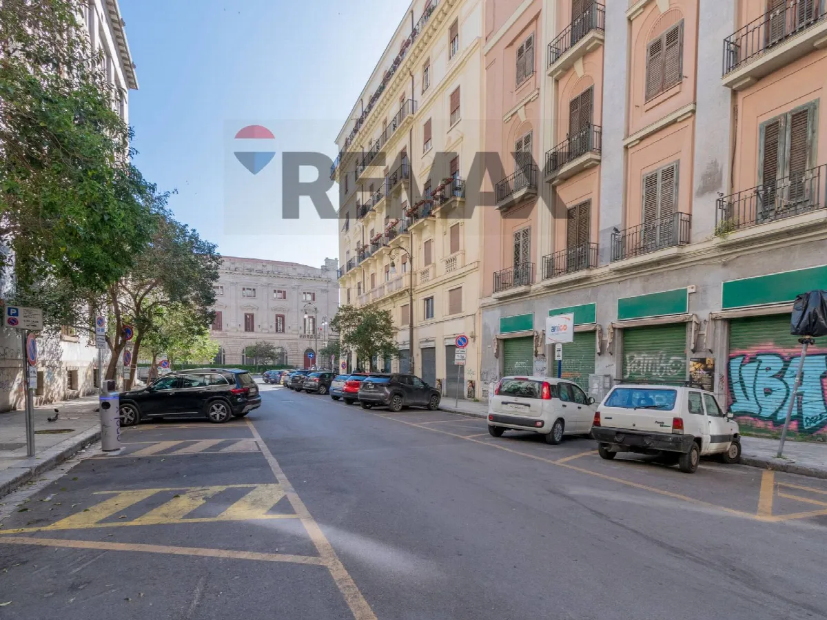 Appartamento in vendita a Palermo, Centro Storico - foto 2