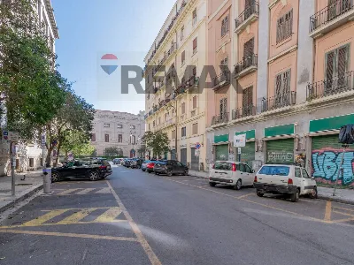 Appartamento in vendita a Palermo, Centro ... - foto 2