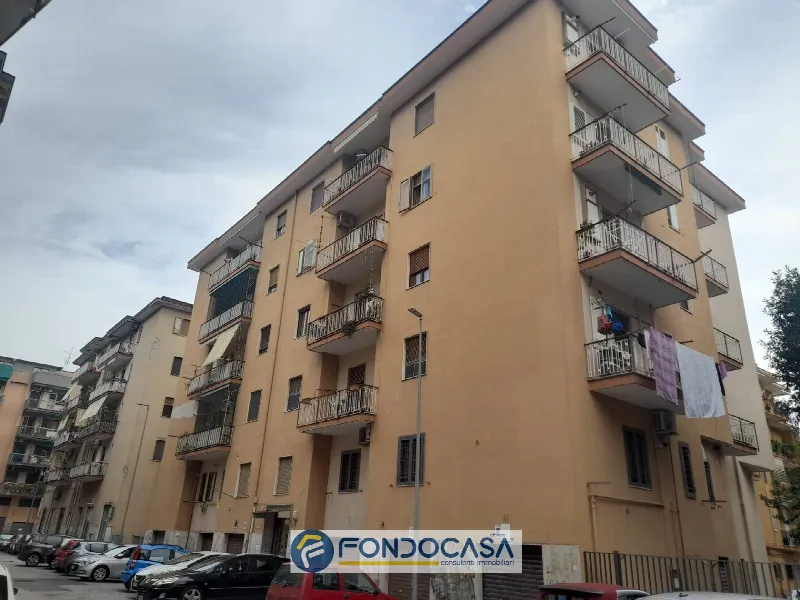 Appartamento in vendita a Salerno, Pastena, Pastena Alta, Mercatello, Mariconda - foto 1