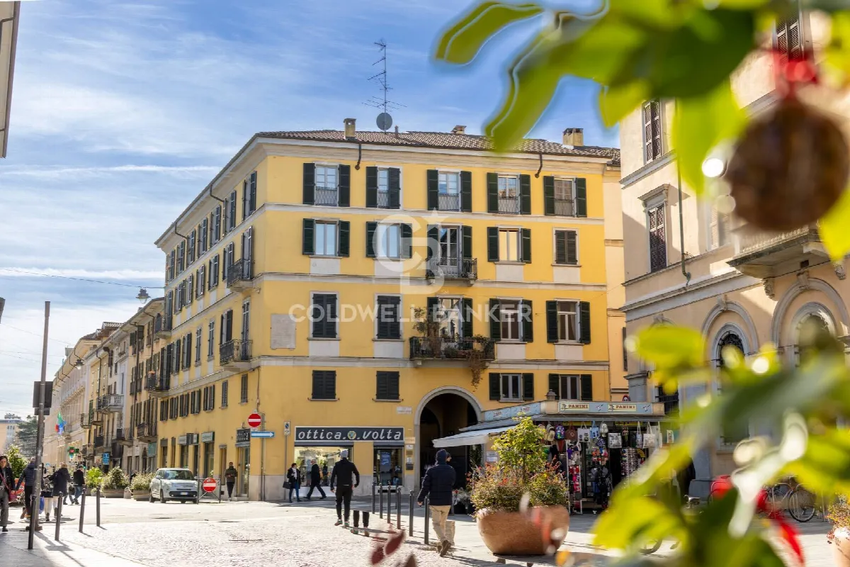 Appartamento in vendita a Novara, Centro - foto 2