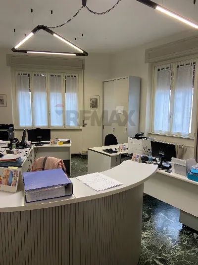 Appartamento in vendita a Varese, Centro, ... - foto 3