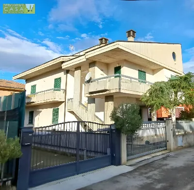 Appartamento in vendita a Montorio al Voma... - foto 1