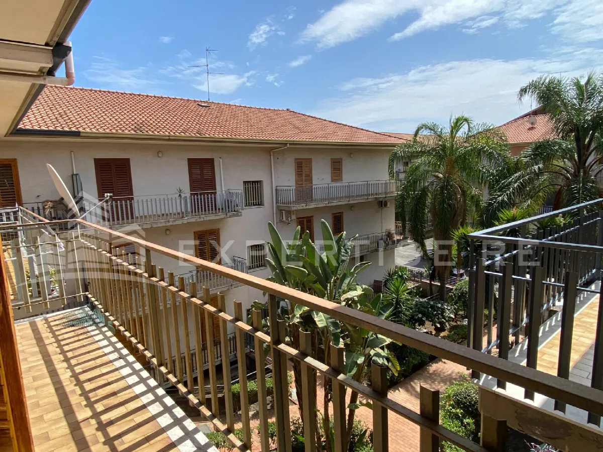 Appartamento in vendita ad Aci Catena - foto 4