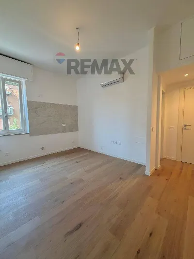 Appartamento in vendita a Milano, Viale Ce... - foto 2