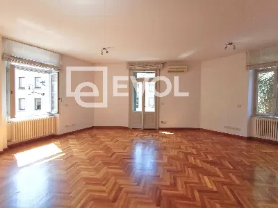 Appartamento in vendita a Udine, Centro - foto 2